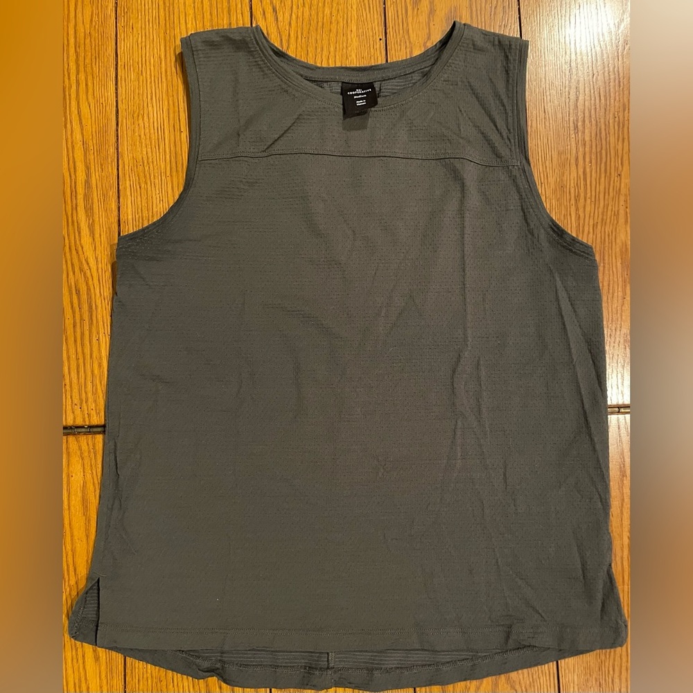 EUC REI Cooperative tank top, size medium, dark grey color